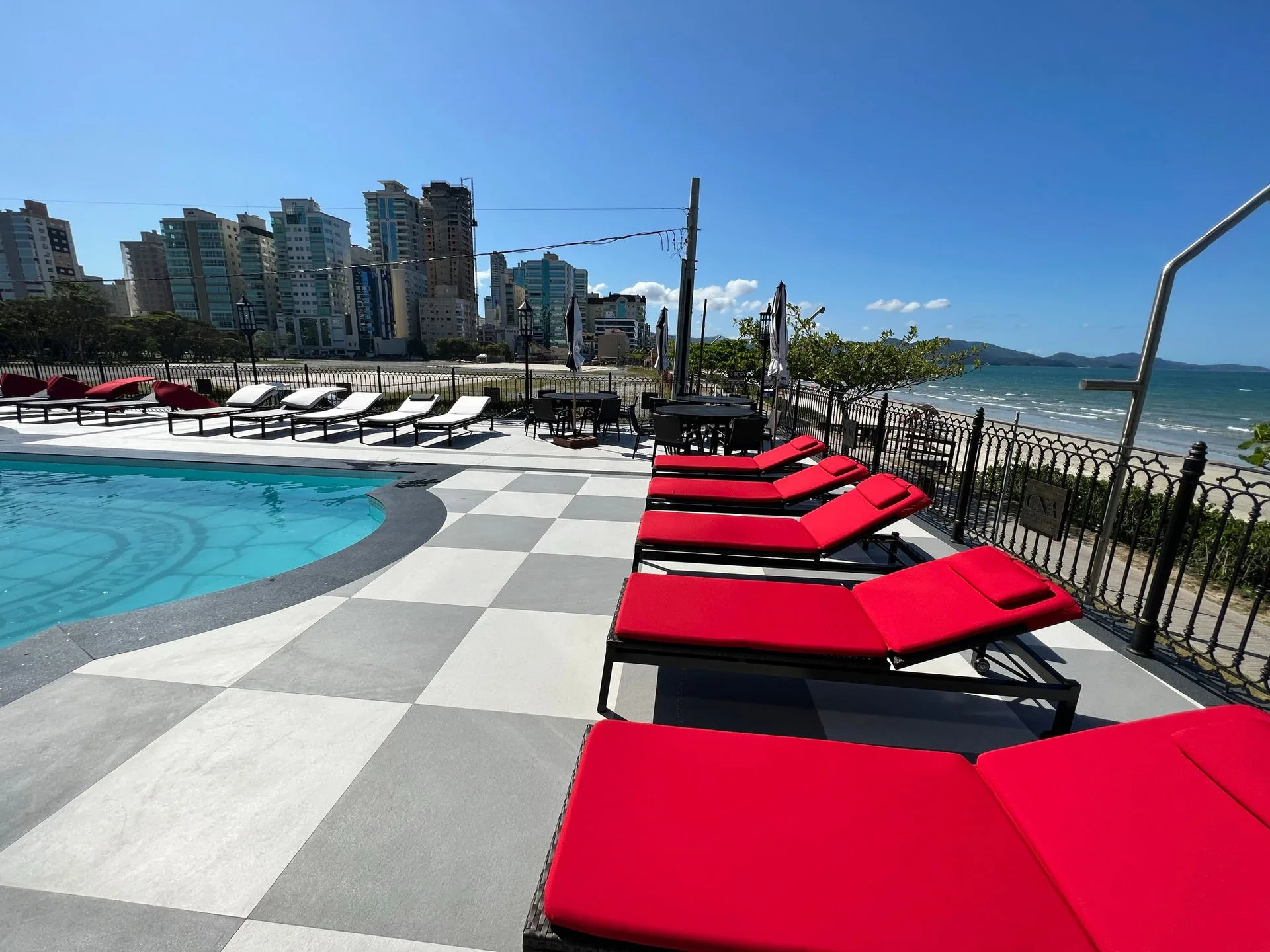 CNA Cartier Residence — Photo 12