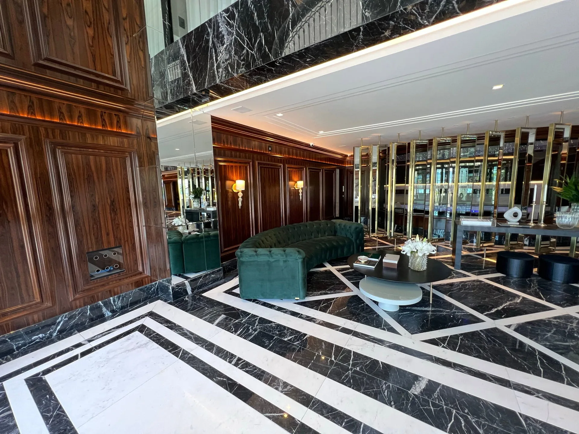 CNA Cartier Residence — Photo 30