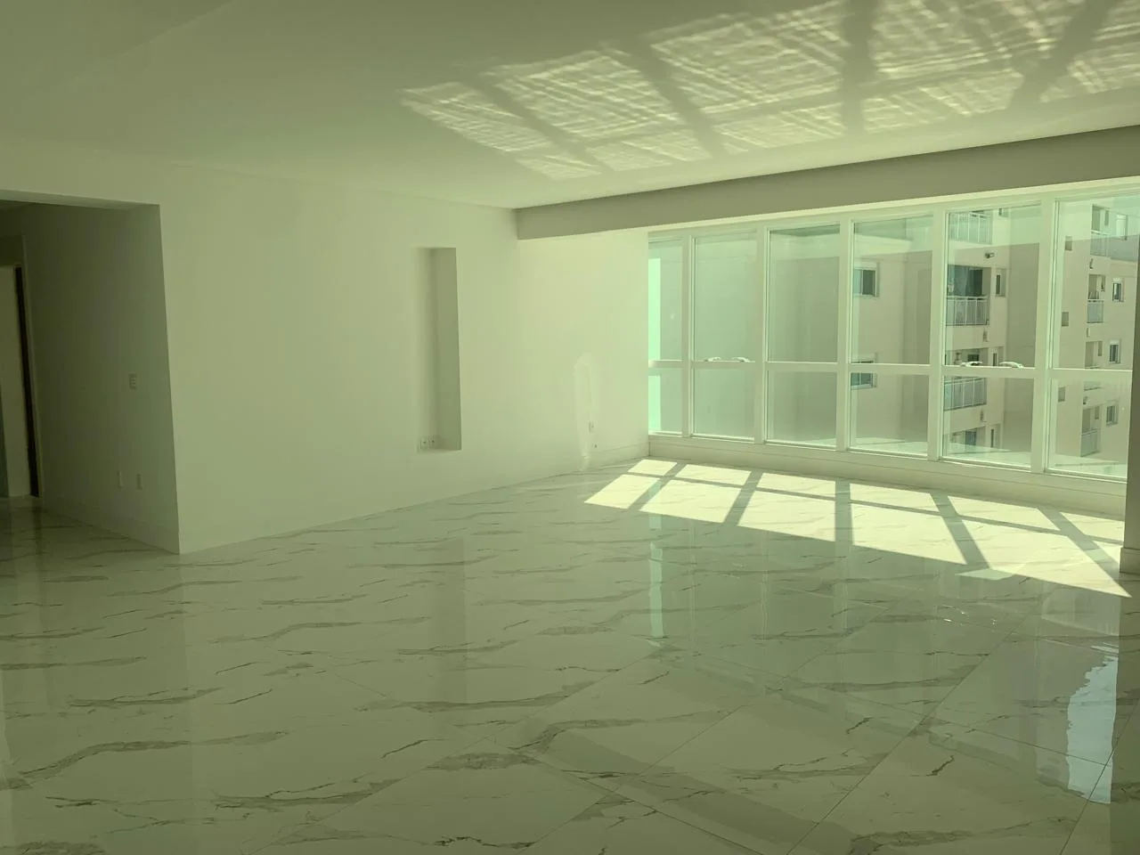Marina Beach Towers — Photo 3